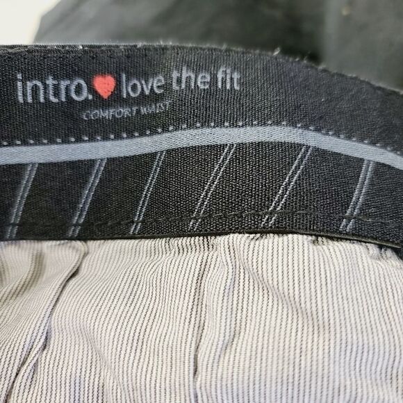 Intro. Love the Fit Shorts - Picture 4 of 5